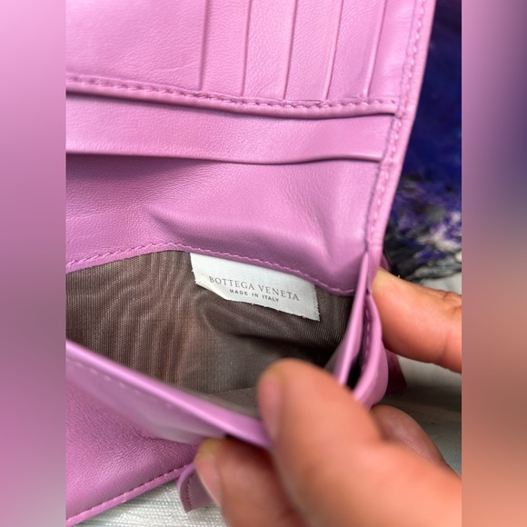 Bottega Veneta Light Purple & Animal Print Intrecciato Weave Wallet - Picture 16 of 17